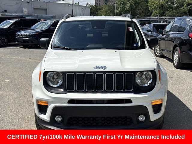 Used 2022 Jeep Renegade Latitude AWD/4WD image 7