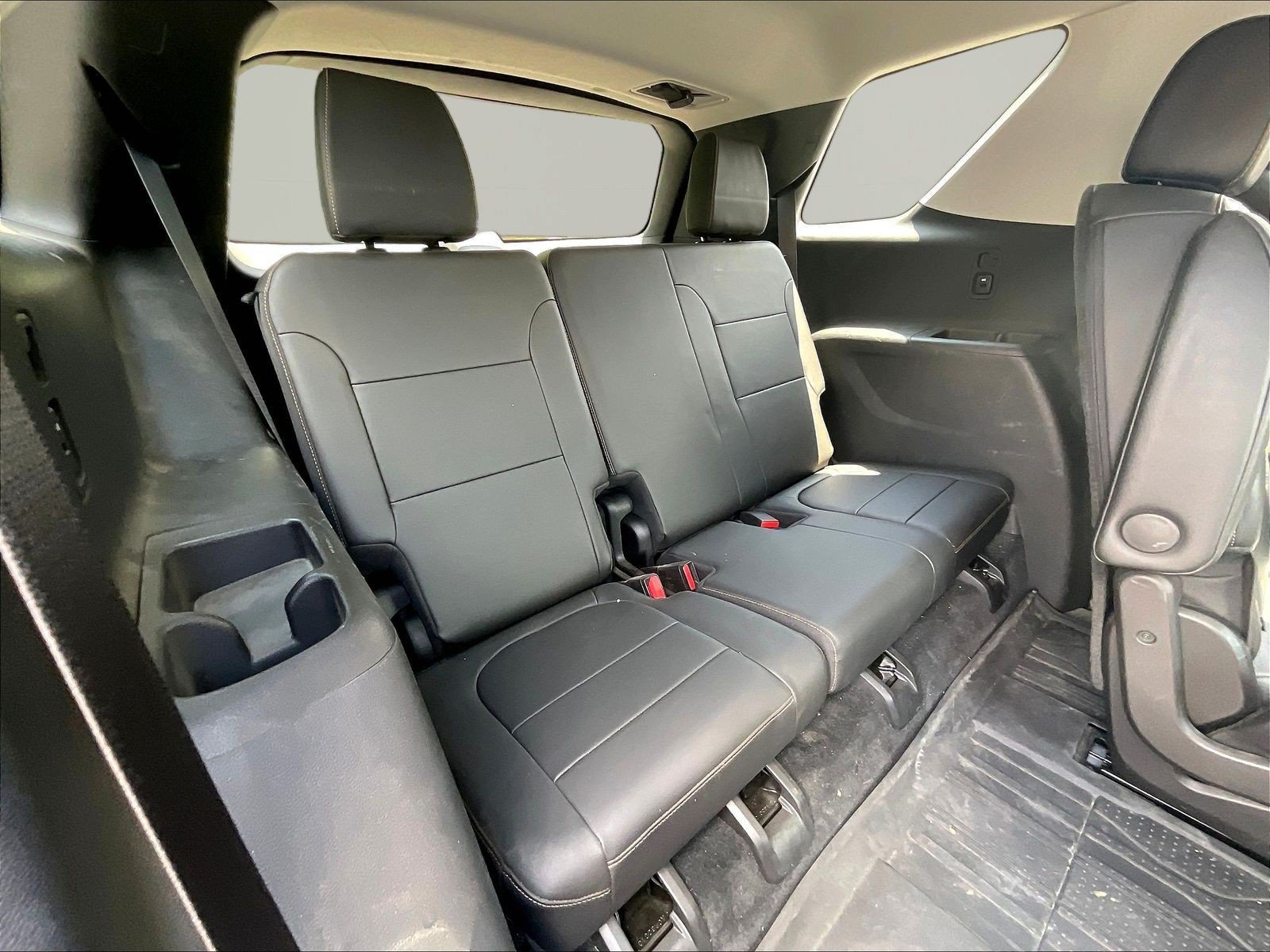 Used 2021 Chevrolet Traverse Premier w/ Redline Edition AWD/4WD image 27