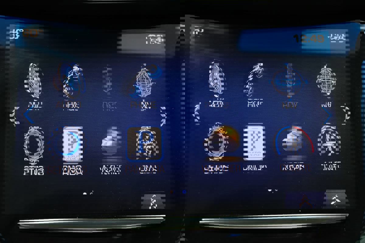 Used 2014 Cadillac XTS Premium image 26