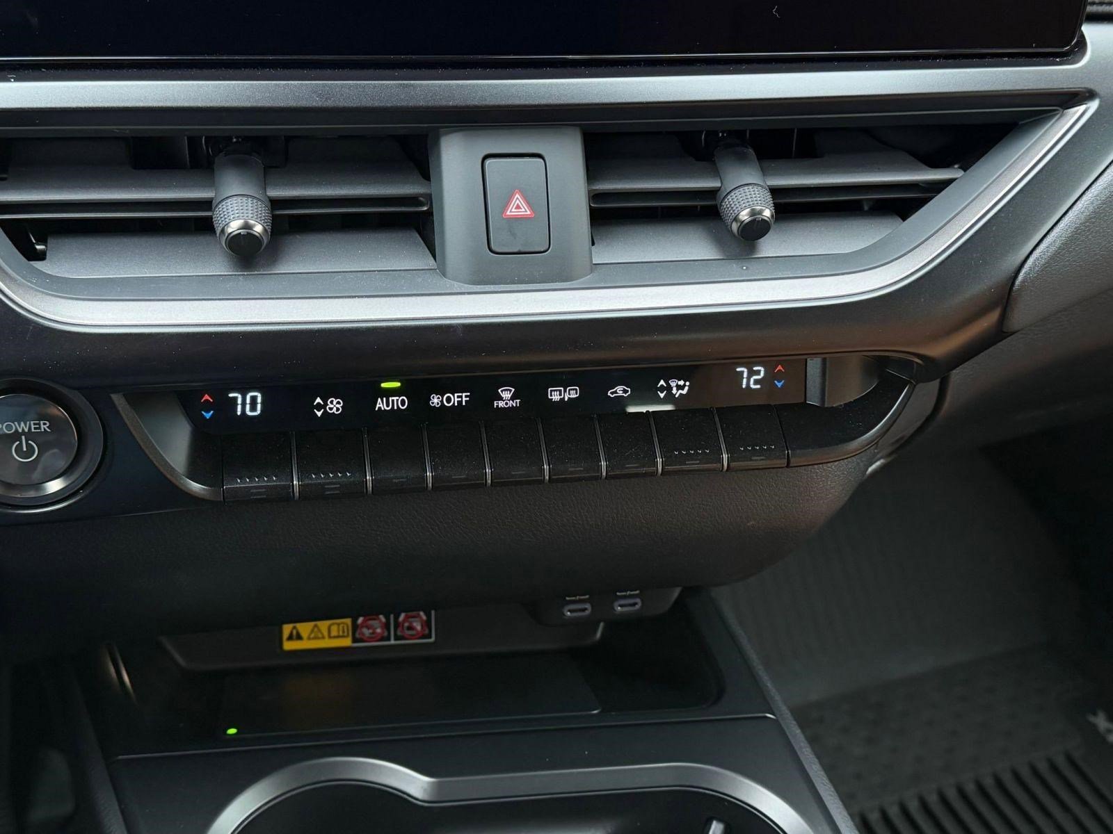 Certified 2025 Lexus UX 300h AWD w/ Accessory Package (Z2) image 30