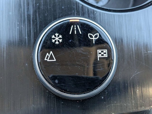 Certified 2023 Nissan Rogue SV image 30