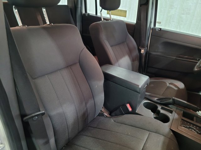 Used 2012 Jeep Liberty Sport image 45