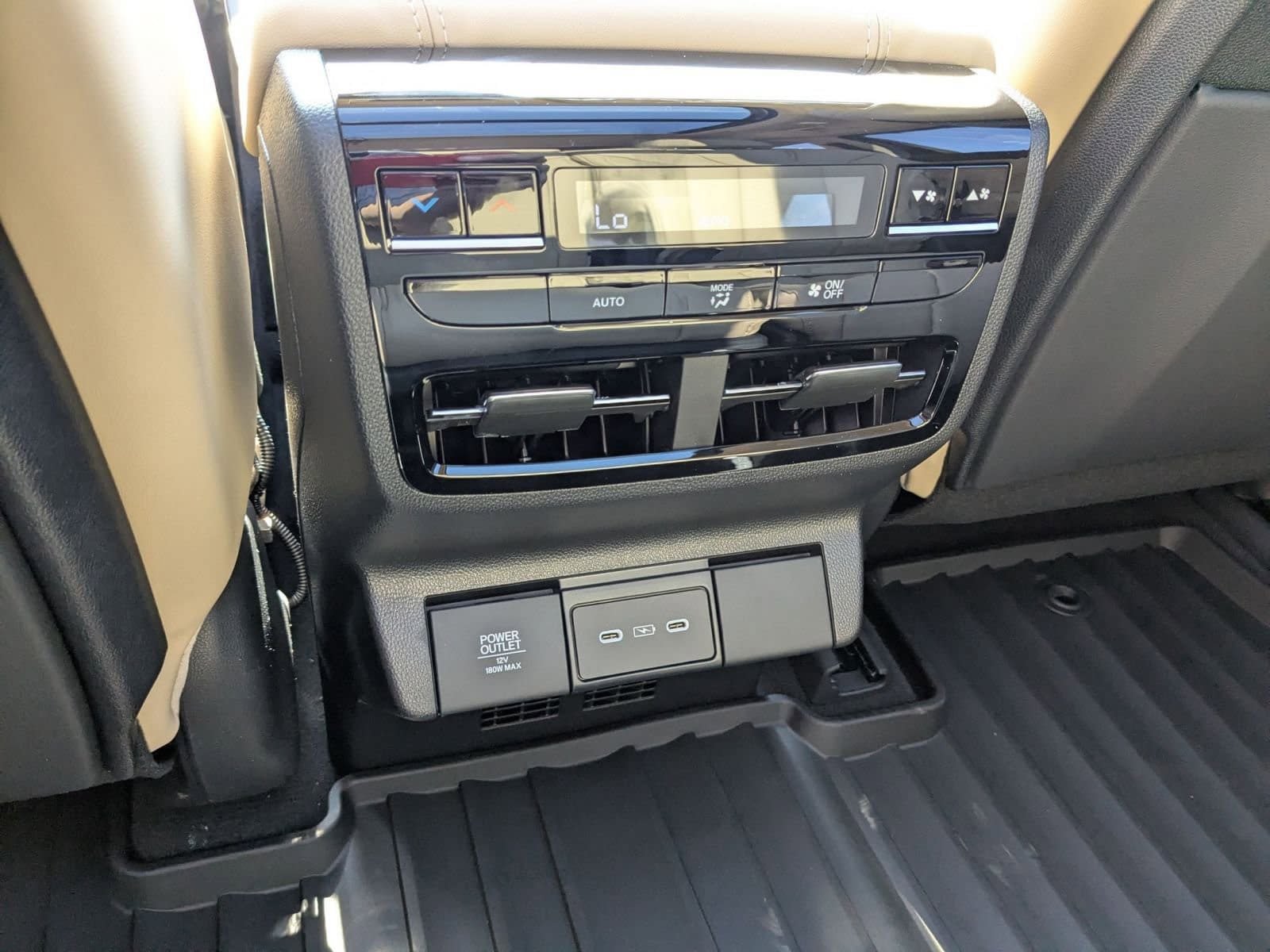 Certified 2026 Acura MDX w/ Technology Package FWD image 23