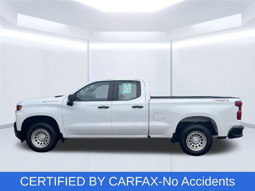 Used 2020 Chevrolet Silverado 1500 W/T w/ Trailering Package AWD/4WD image 2