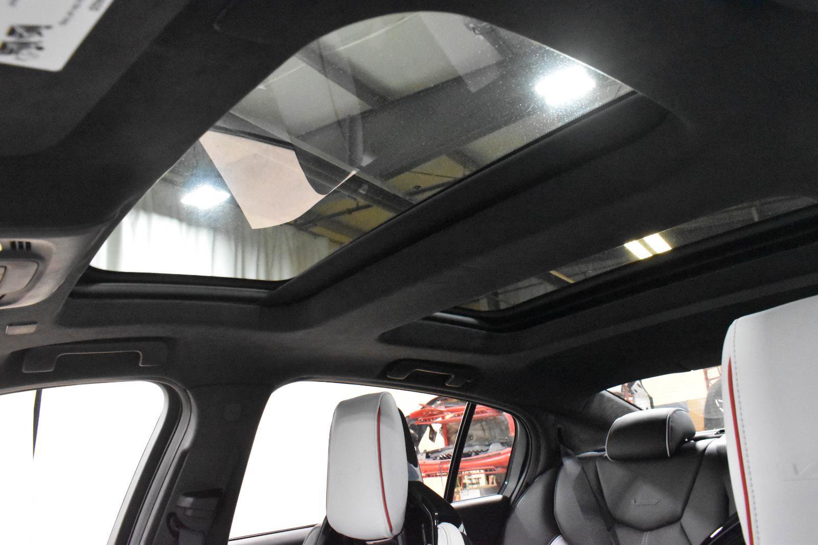 New 2026 Cadillac CT5 V Blackwing w/ Carbon Fiber 2 Package image 3