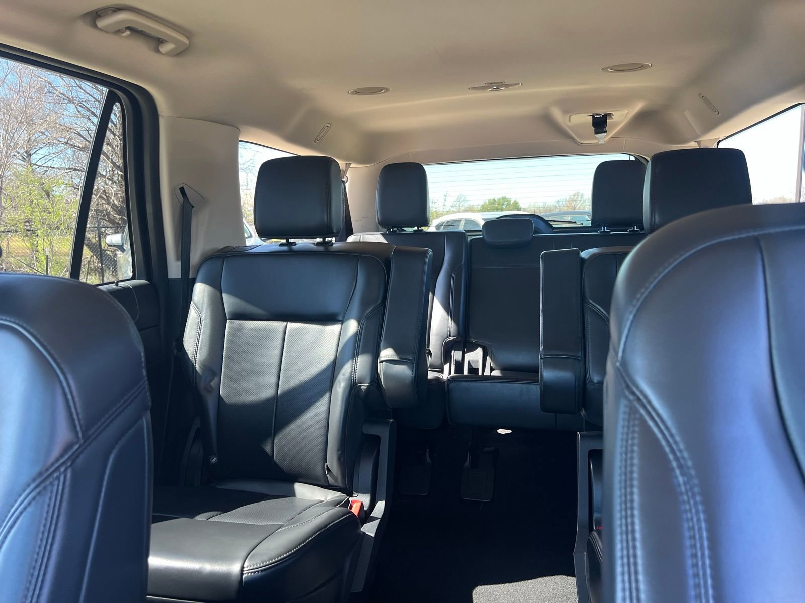 Used 2024 Ford Expedition Max XLT image 37