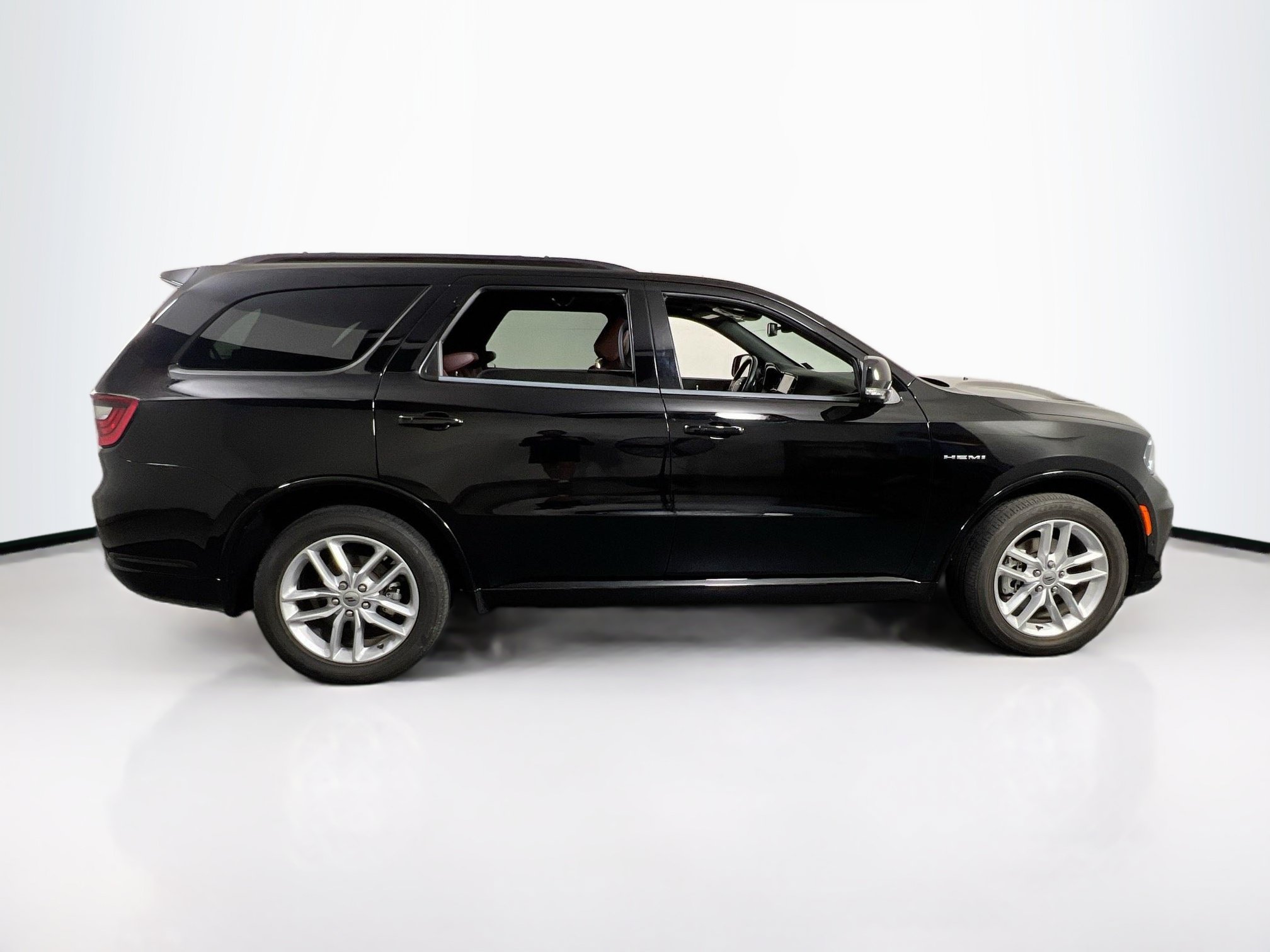 Used 2023 Dodge Durango R/T AWD/4WD image 4