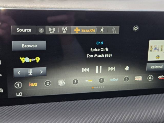 Used 2025 Nissan Kicks SR image 21