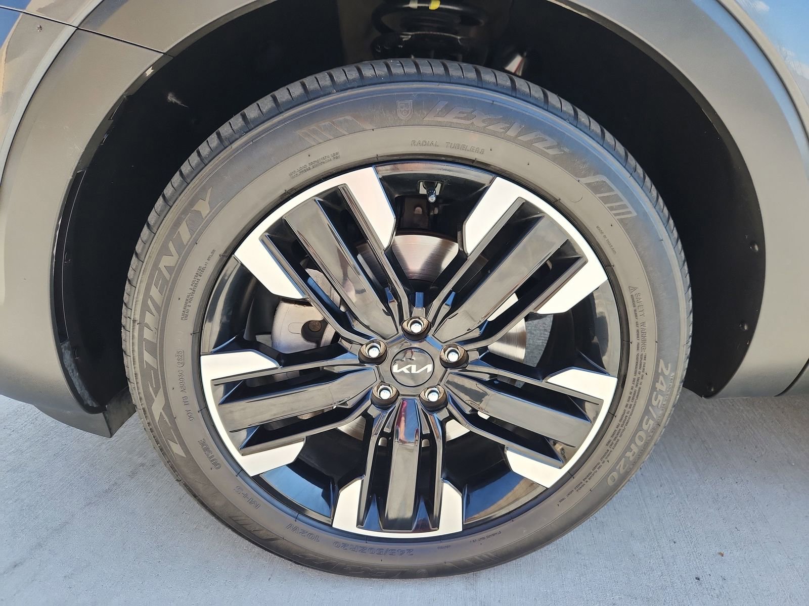 Used 2023 Kia Telluride SX AWD/4WD image 17