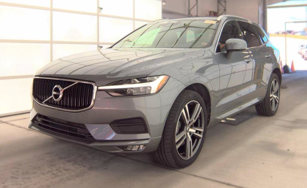 Used 2021 Volvo XC60 T5 Momentum w/ Premium Package AWD/4WD image 4