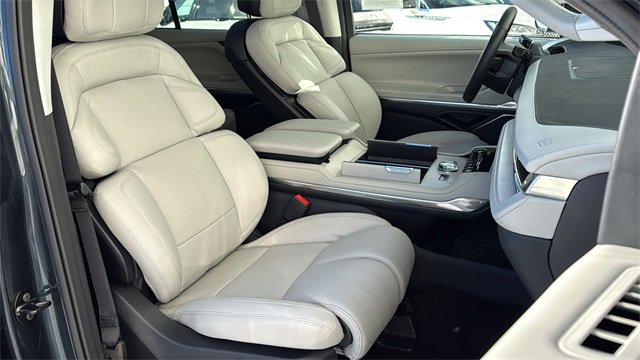 New 2026 Lincoln Navigator Reserve image 10
