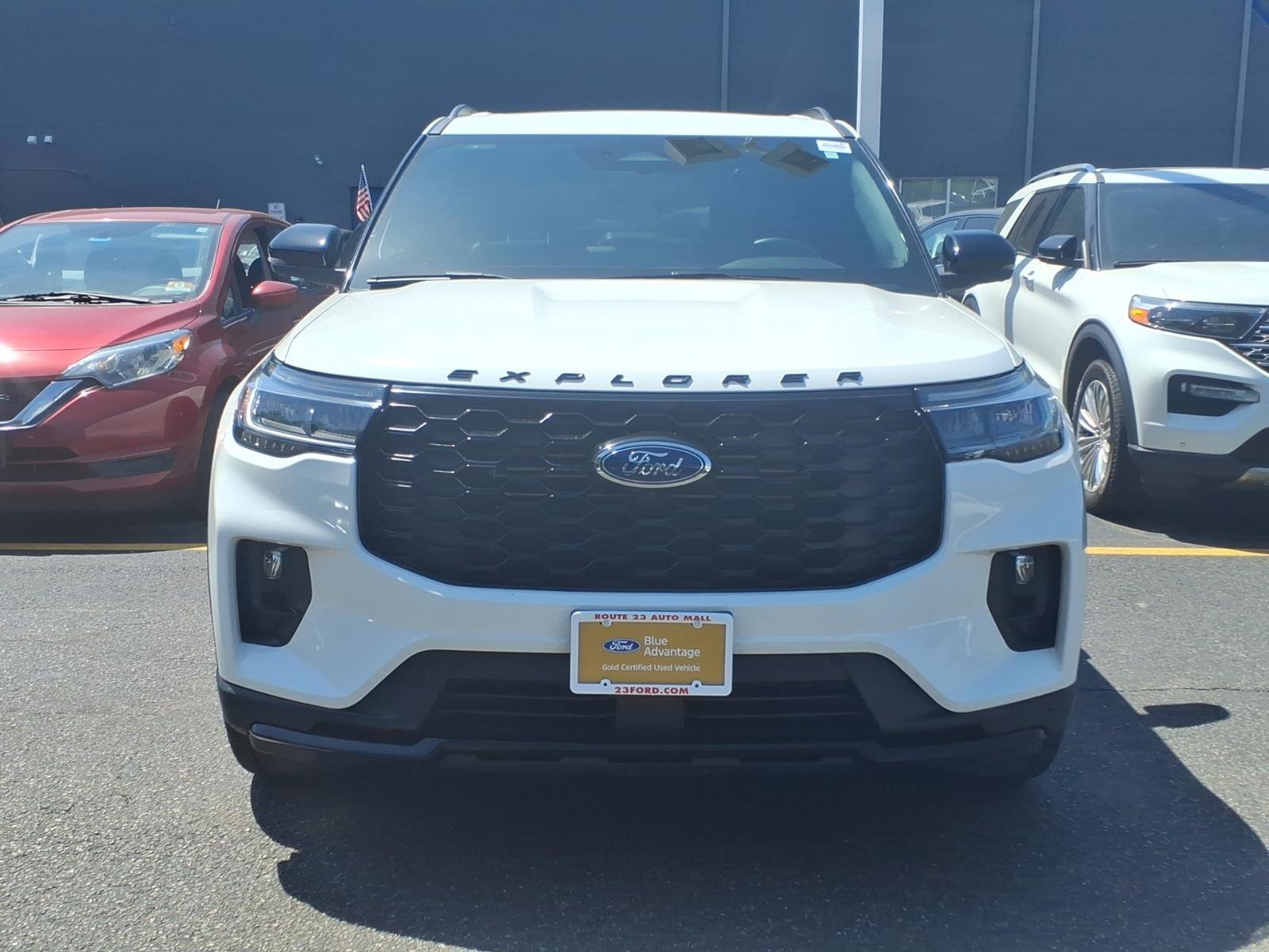 Certified 2025 Ford Explorer ST-Line w/ Premium Package AWD/4WD image 2