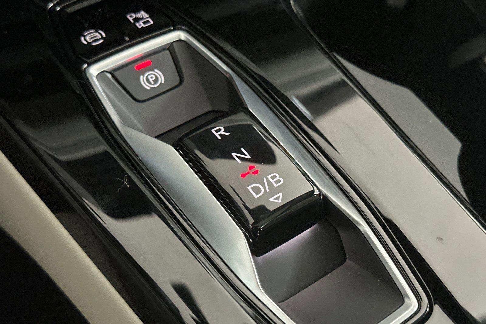 New 2025 Audi Q6 e-tron Premium Plus image 21