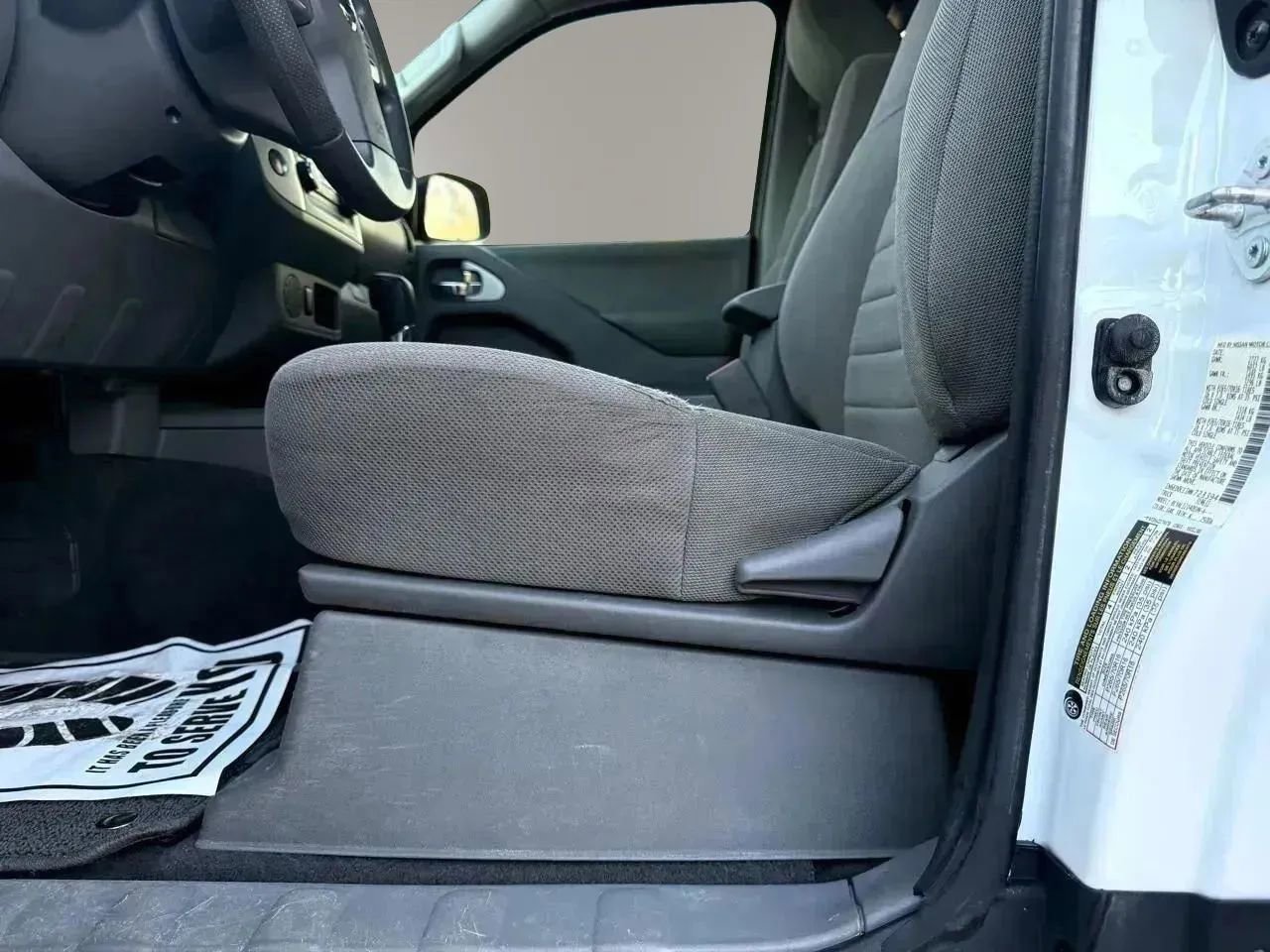 Used 2021 Nissan Frontier S RWD image 21
