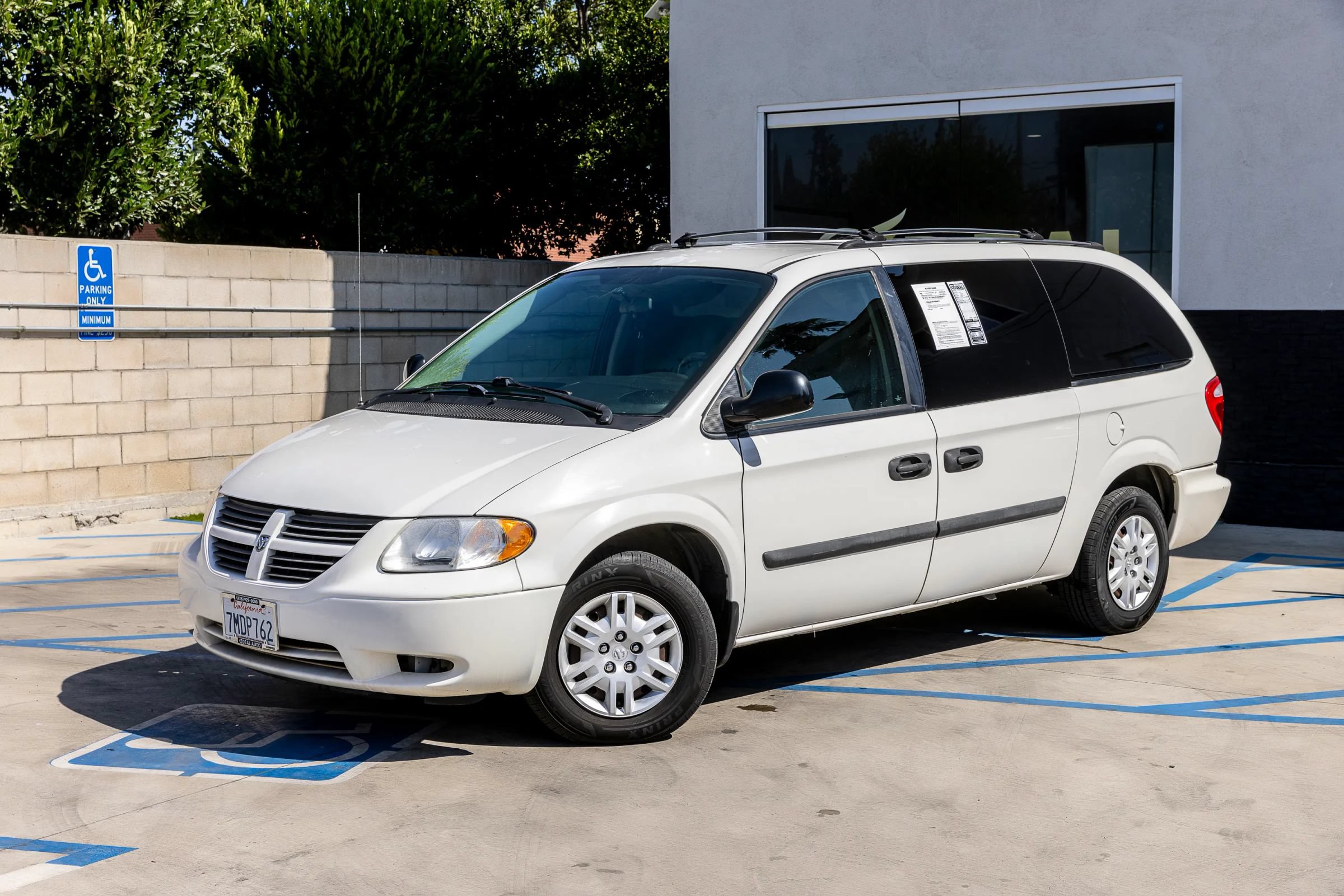 Used 2005 Dodge Grand Caravan SE w/ Popular Equipment Group I FWD image 6