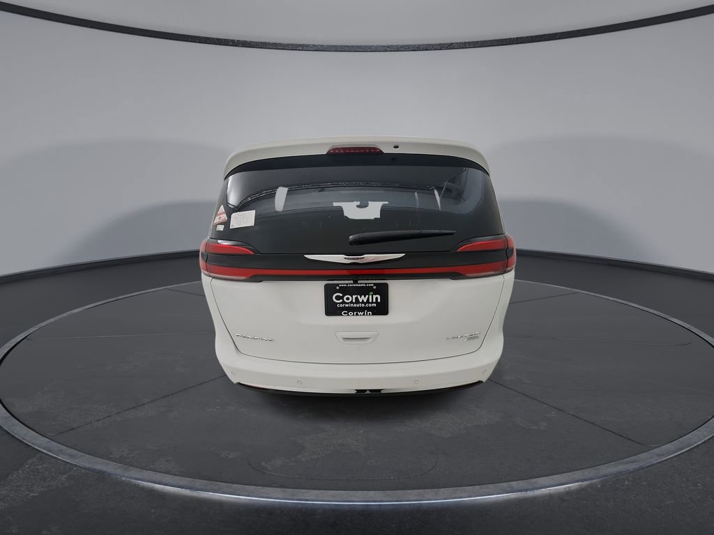 New 2026 Chrysler Pacifica Limited AWD/4WD image 7