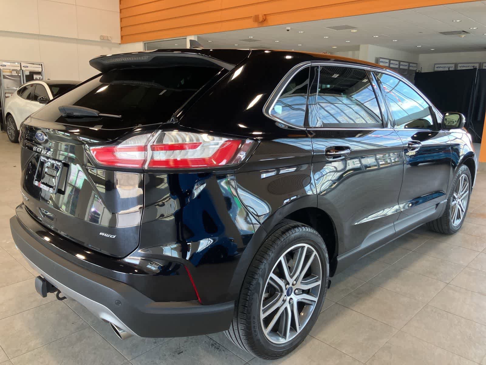 Used 2022 Ford Edge Titanium w/ Class II Trailer Tow Package AWD/4WD image 5