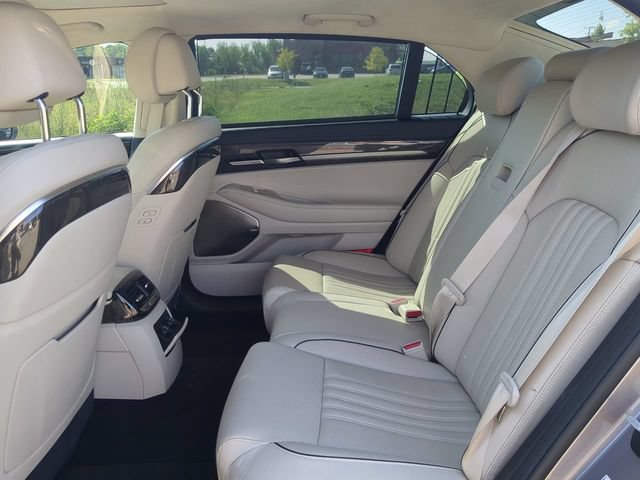Used 2019 Genesis G90 3.3T Premium AWD/4WD image 12