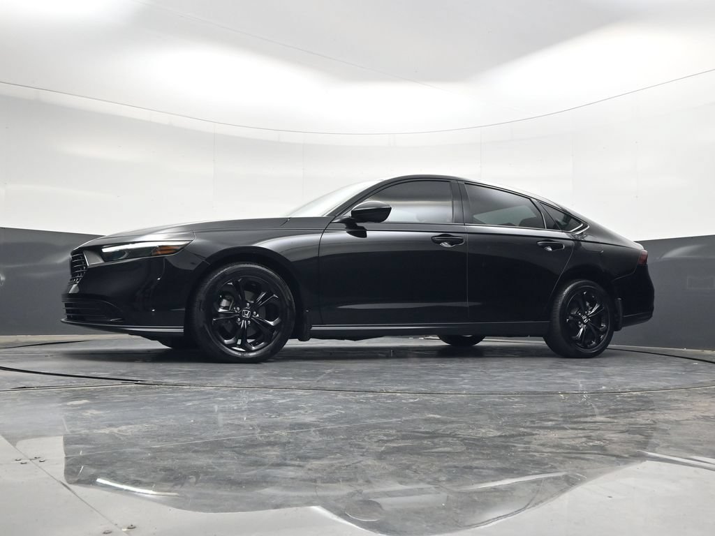 Certified 2025 Honda Accord SE image 28