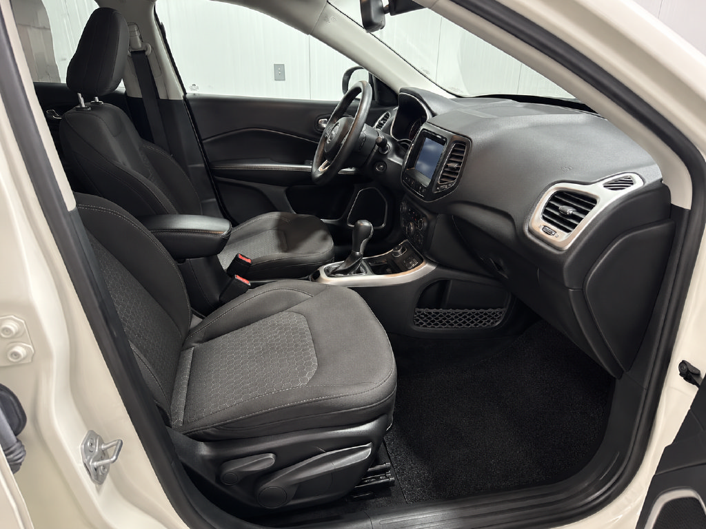 Used 2021 Jeep Compass Sport AWD/4WD image 23