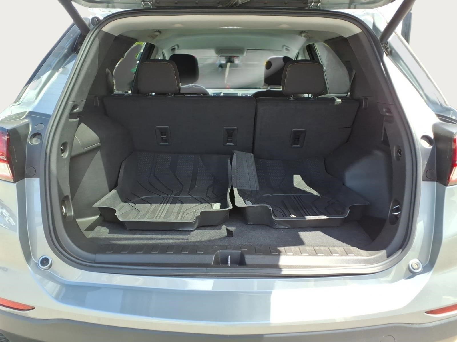 Used 2024 Chevrolet Equinox LT AWD/4WD image 16