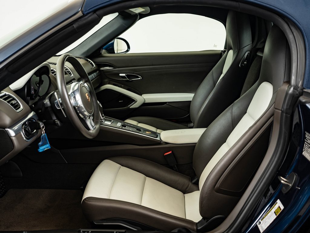 Used 2013 Porsche Boxster S image 6