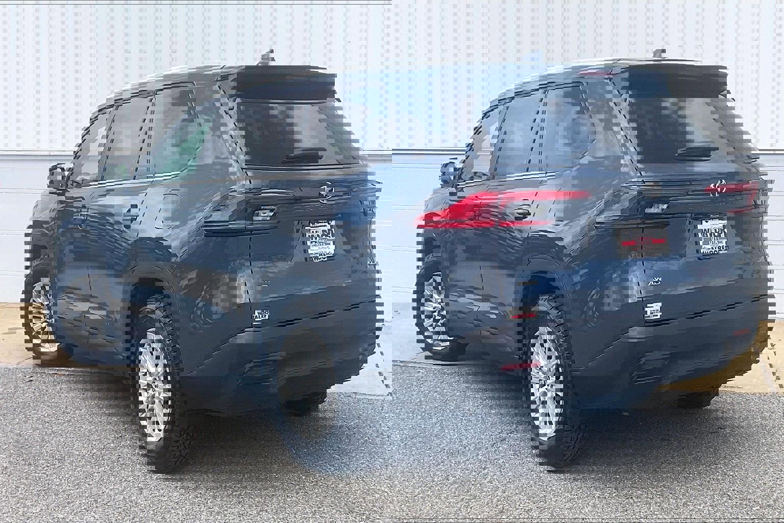 Used 2024 Toyota Grand Highlander XLE image 15