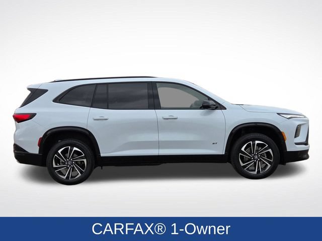 Used 2026 Buick Enclave Sport Touring w/ Power Package AWD/4WD image 2