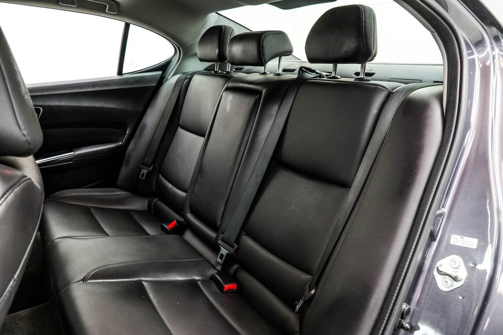Used 2018 Acura TLX FWD image 17