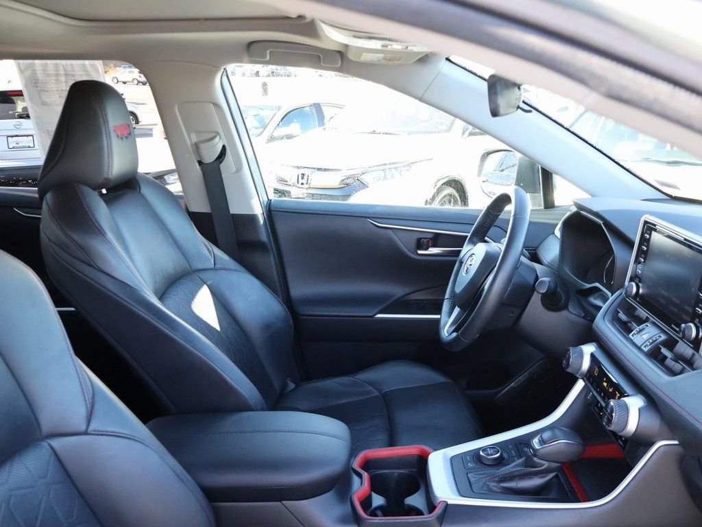 Used 2020 Toyota RAV4 TRD Off-Road w/ TRD Off-Road Weather Package image 8