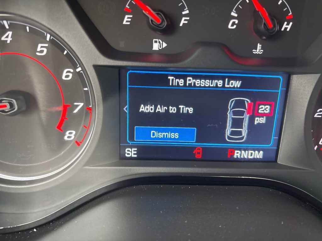 Used 2023 Chevrolet Camaro LT RWD image 14