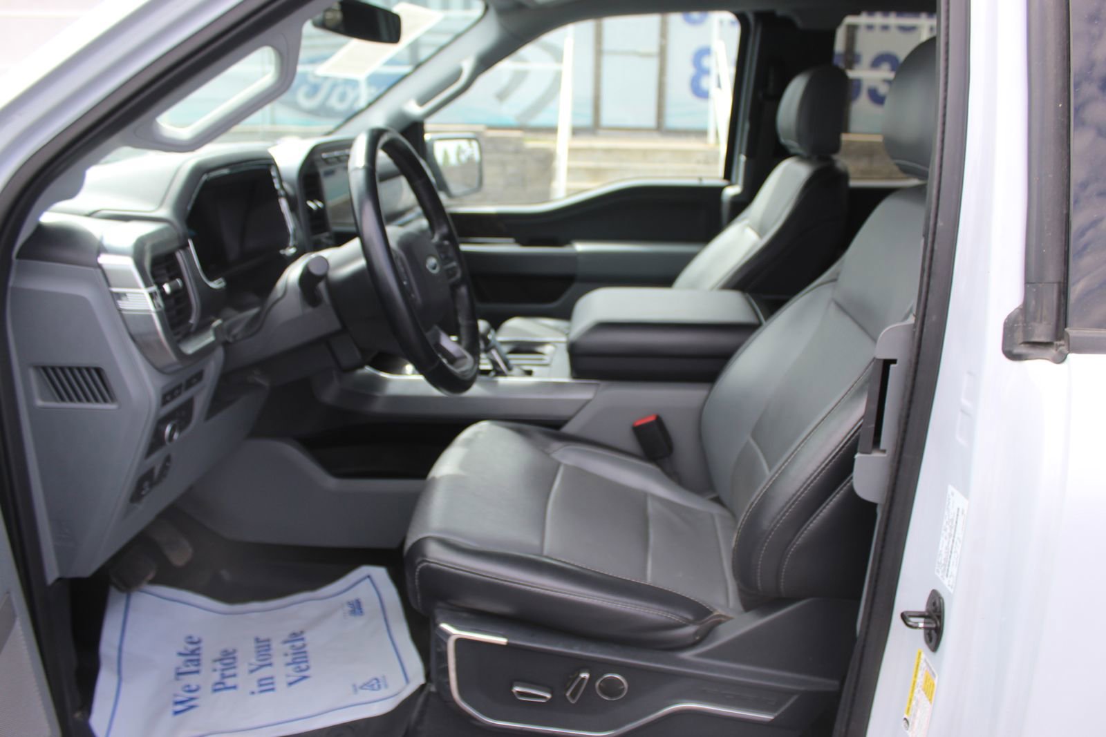 Used 2021 Ford F150 Lariat w/ Max Trailer Tow Package AWD/4WD image 24