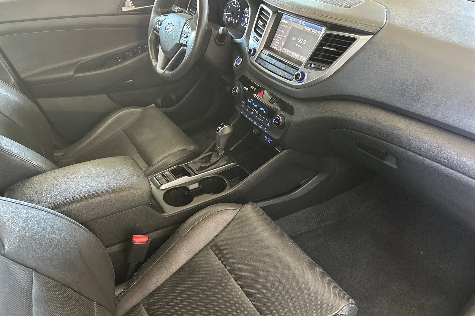 Used 2018 Hyundai Tucson Limited w/ Cargo Package FWD image 16