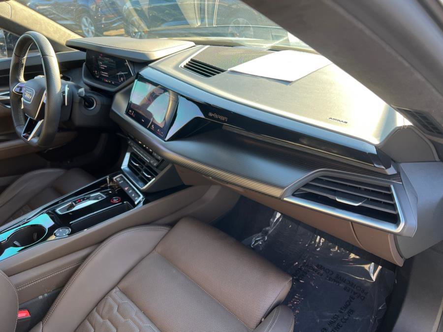 Used 2023 Audi RS e-tron GT w/ Carbon Performance Package image 31