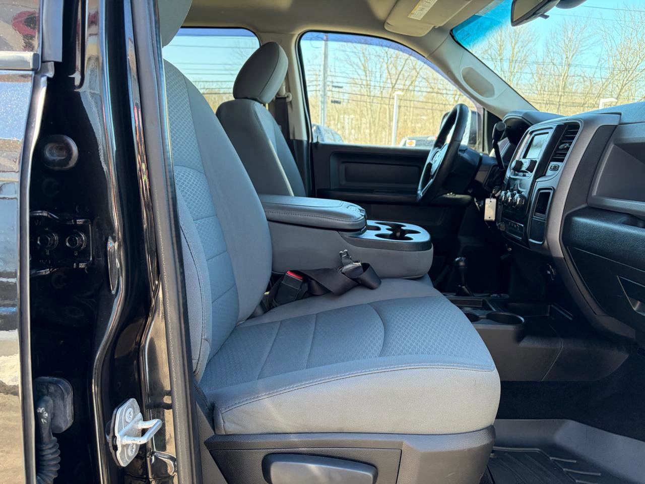 Used 2016 RAM 2500 Tradesman w/ Chrome Appearance Group image 46