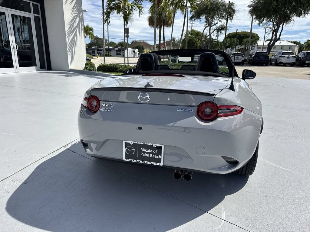 Used 2025 MAZDA MX-5 Miata Club RWD image 25