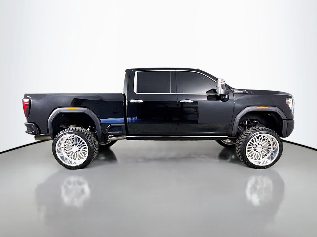 Used 2024 GMC Sierra 2500 Denali Ultimate image 9