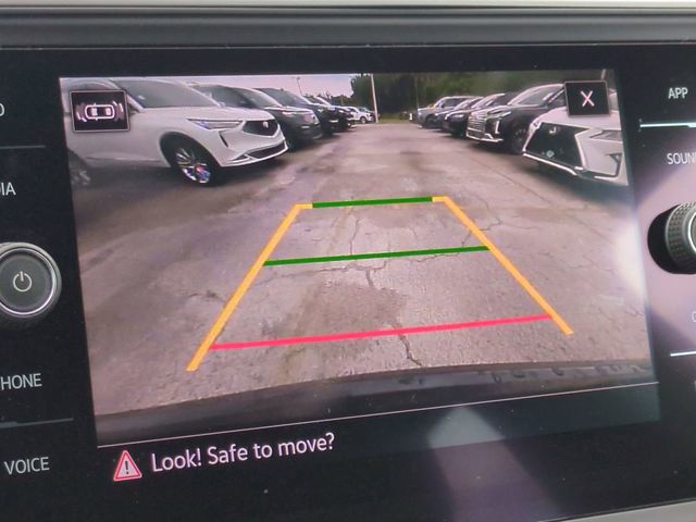 Used 2021 Volkswagen Atlas Cross Sport SE image 25