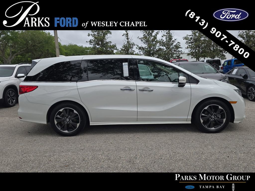 Used 2022 Honda Odyssey Elite image 3