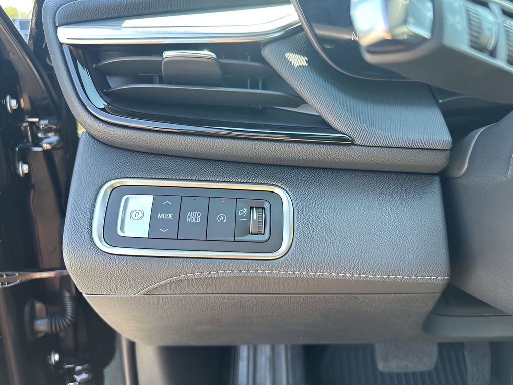 New 2026 Buick Enclave Preferred w/ LPO, Floor Liner Package image 27