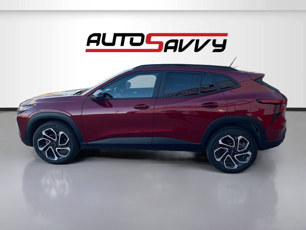 Used 2025 Chevrolet Trax RS w/ Driver Confidence Package FWD image 4