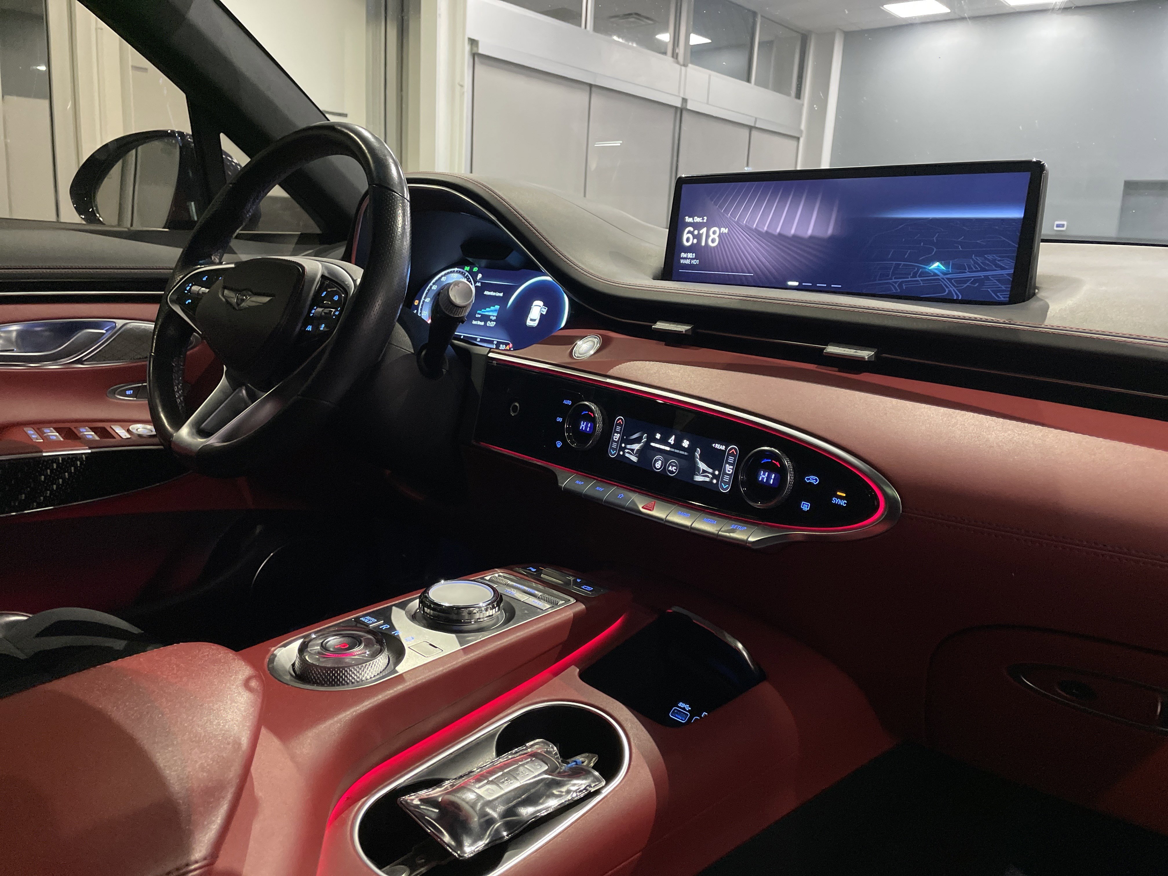 Used 2022 Genesis GV70 3.5T Sport w/ Sport Prestige Package image 40