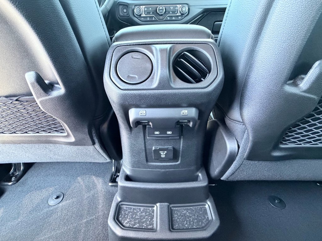 New 2026 Jeep Wrangler Unlimited Sahara AWD/4WD image 24