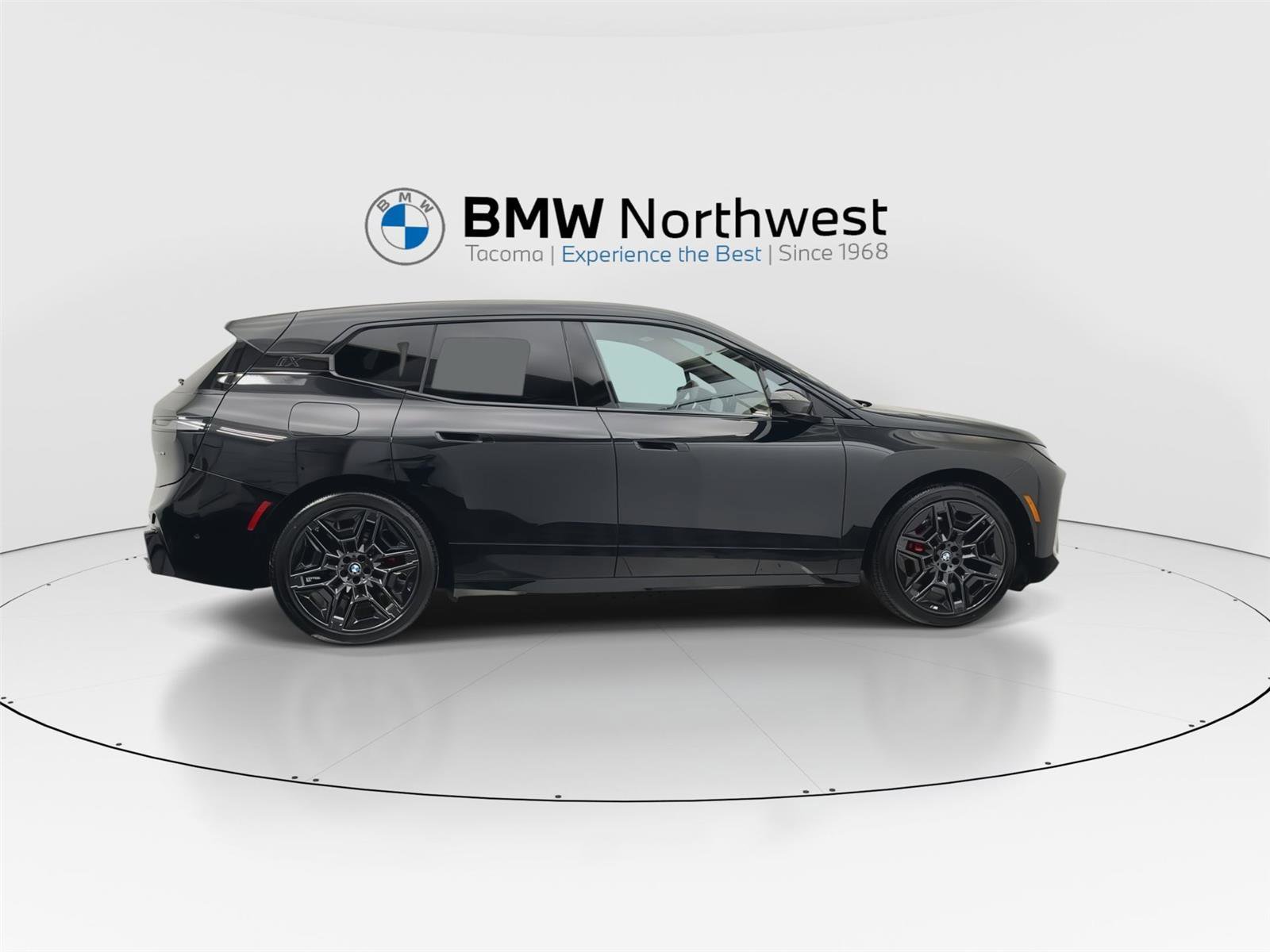 Used 2026 BMW iX xDrive45 w/ M Sport Package AWD/4WD image 4