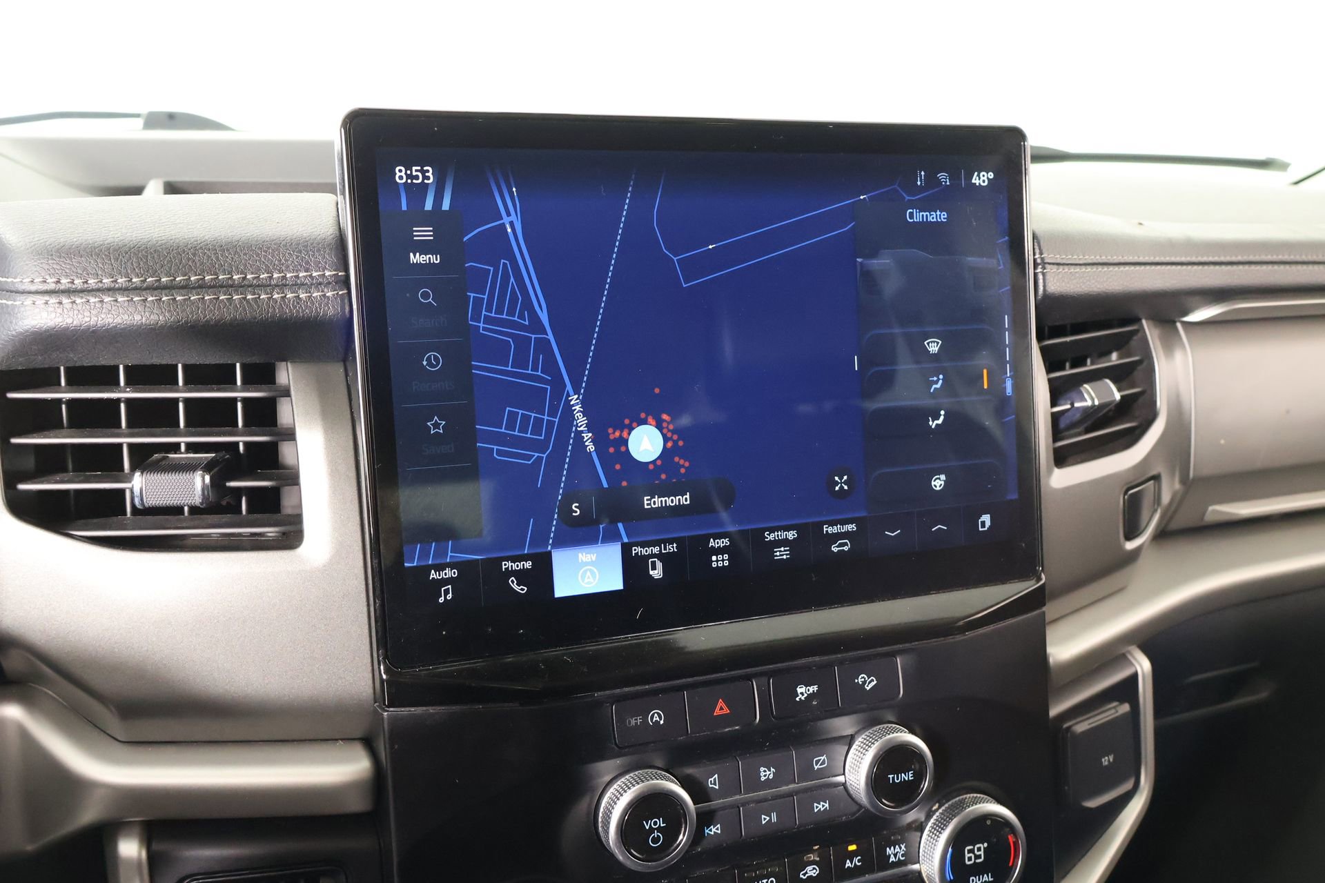 Used 2024 Ford Expedition Max XLT image 7