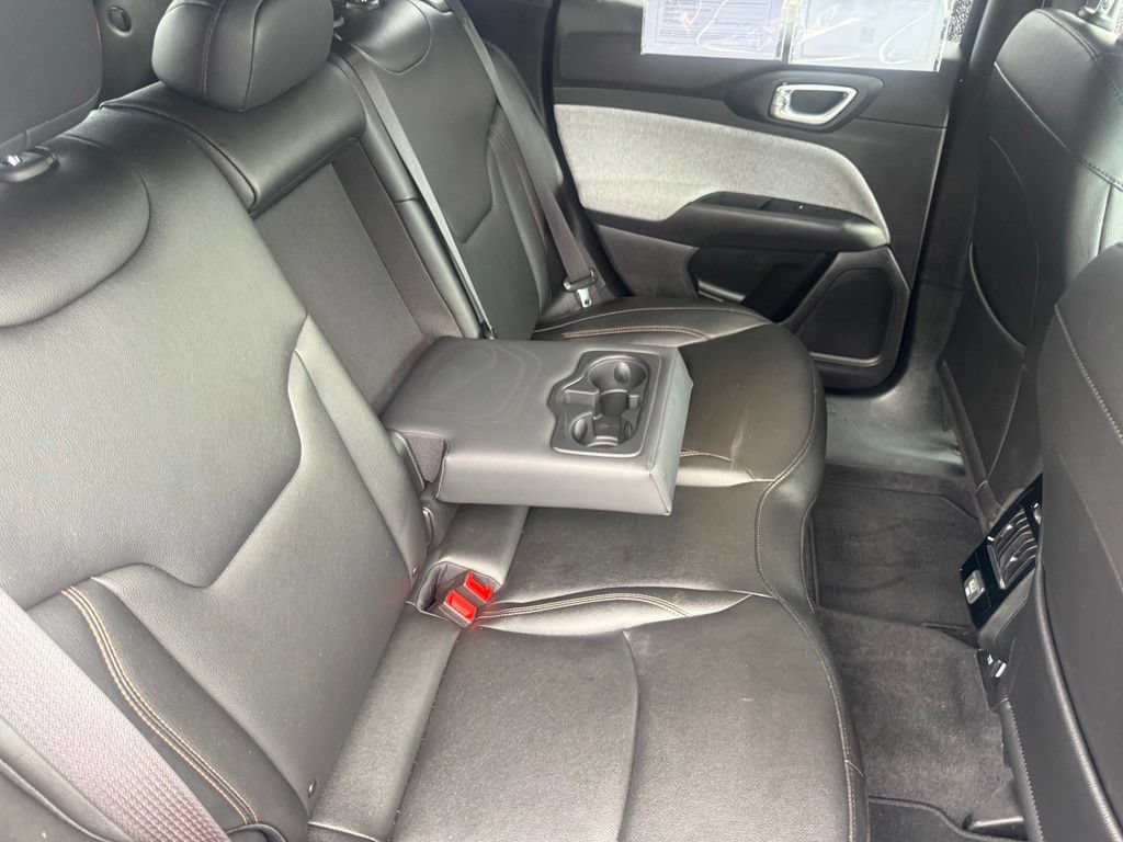 Used 2024 Jeep Compass Latitude AWD/4WD image 51