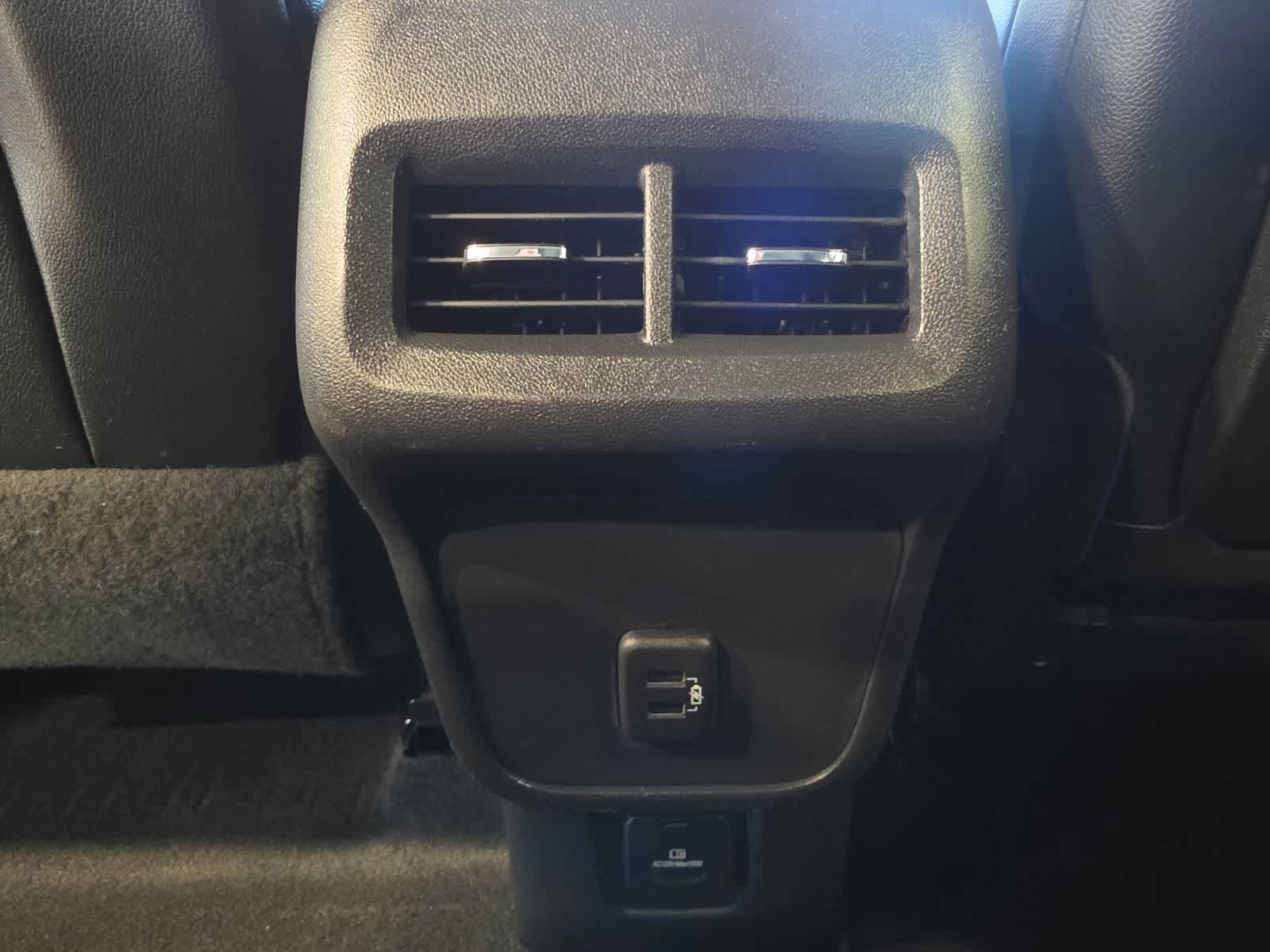 Used 2023 GMC Terrain SLT w/ Infotainment Package II AWD/4WD image 31