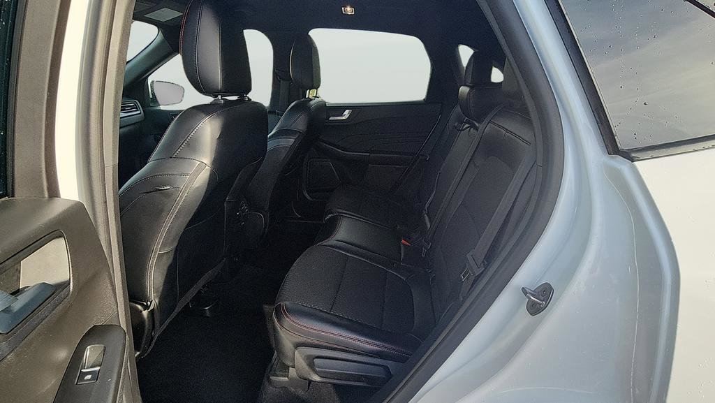 Used 2023 Ford Escape ST-Line Select image 16