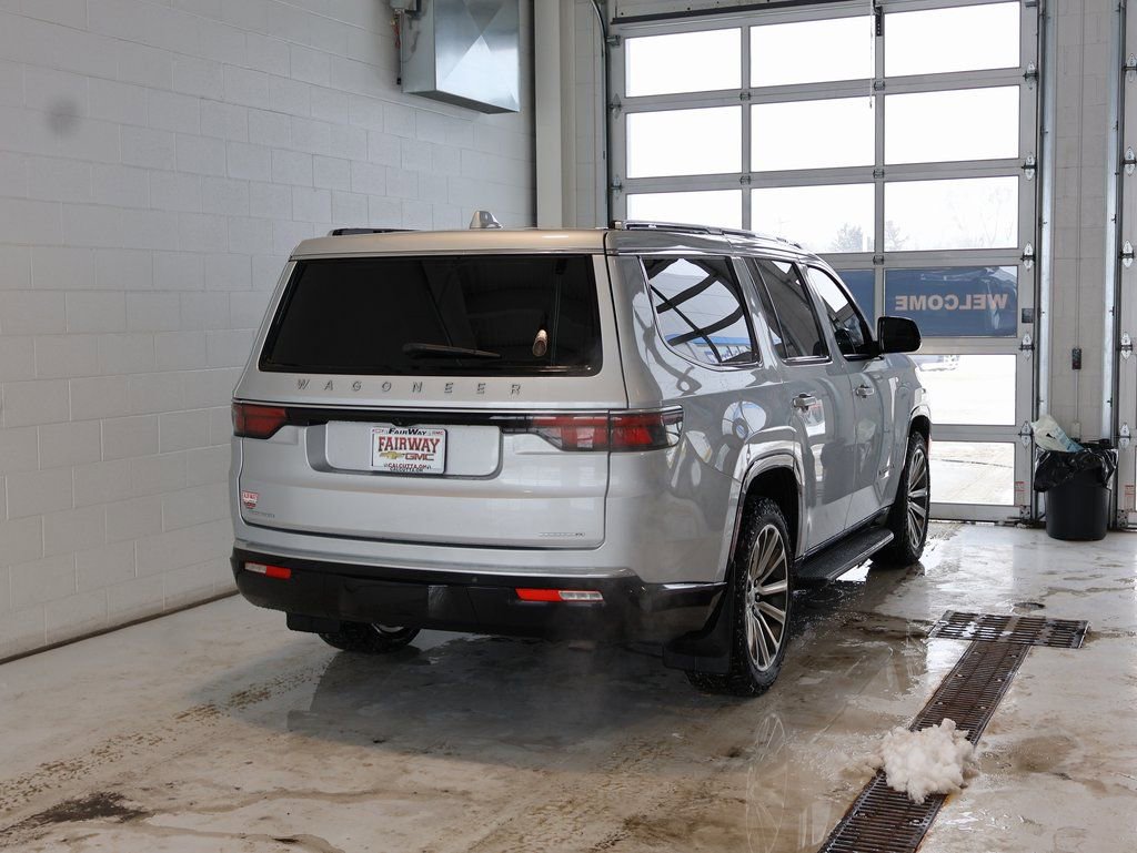 Used 2022 Jeep Wagoneer Series II w/ Premium Group I image 3