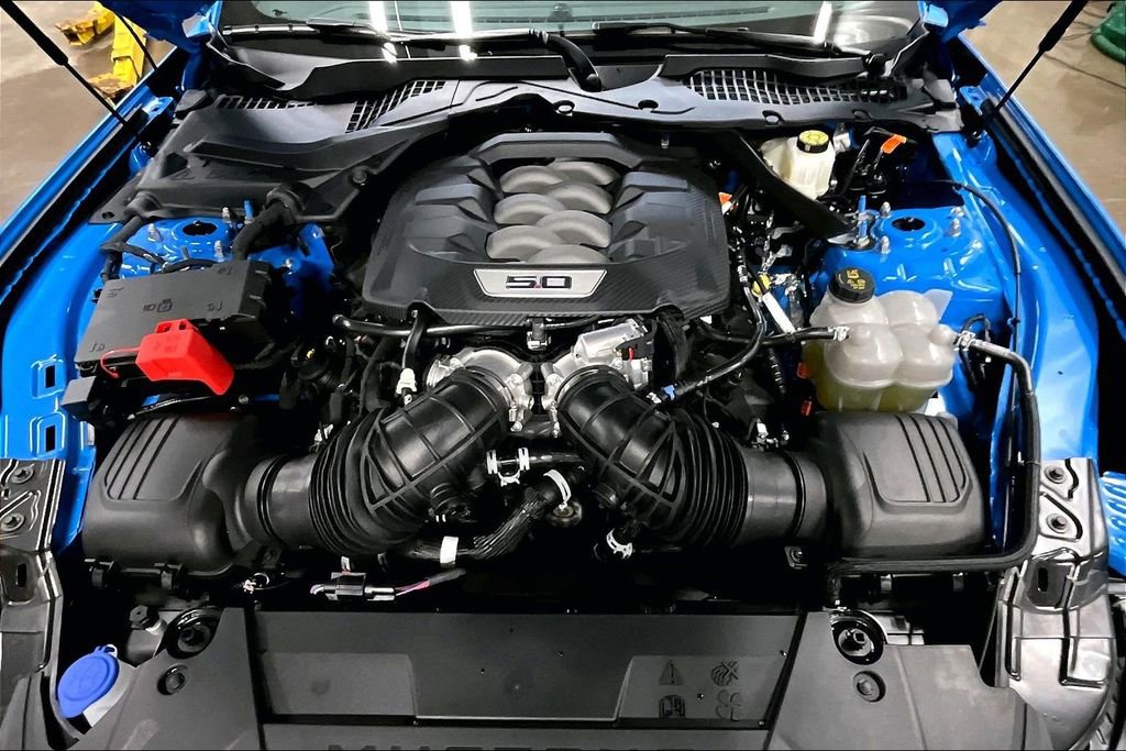 Used 2025 Ford Mustang GT Premium image 27